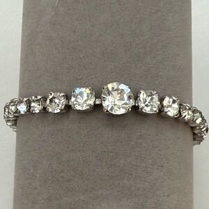 Vintage Kramer Graduated Rhinestone Bracelet Signed Designer Costume Jewelry 7”